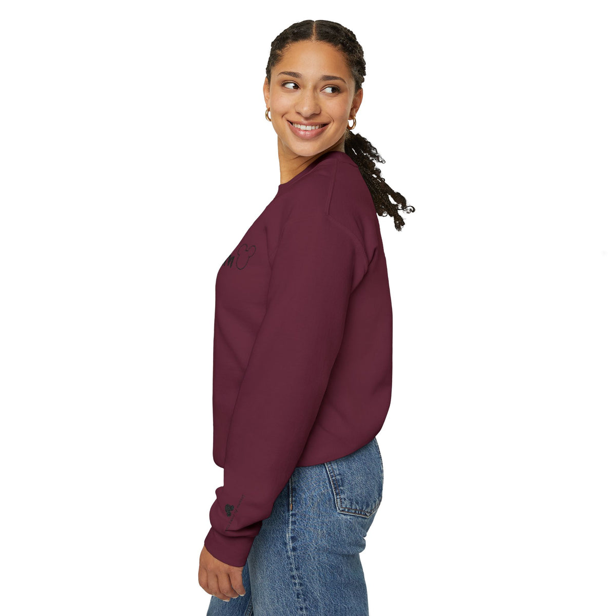 Minimalist Magic Dream Crewneck Sweatshirt — Embroidered Mouse Silhouette & Script