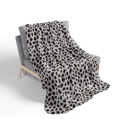 Dalmatian Spot Minimalist Sherpa Fleece Blanket | Chic Animal Print Cozy Throw
